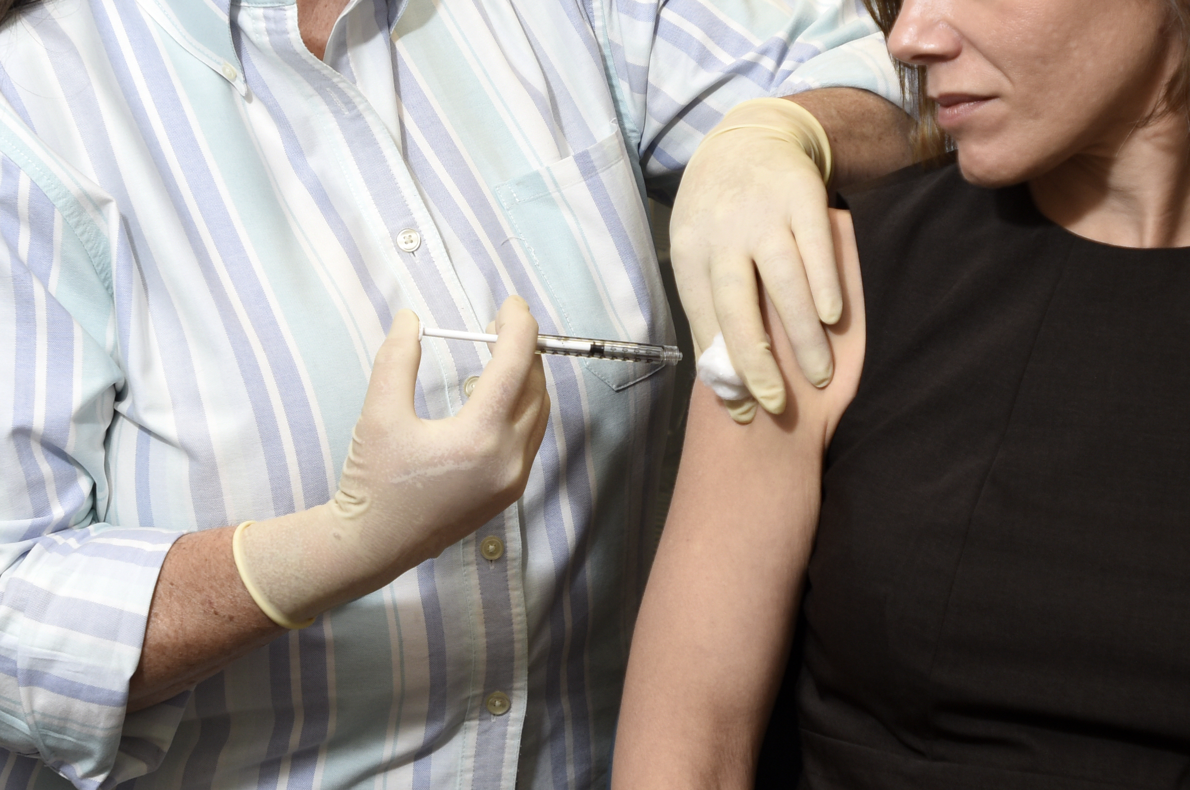 vaccine-injection/