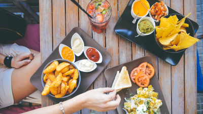 food-salad-restaurant-person.png
