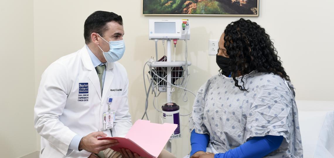 Gynecology oncologist and patient