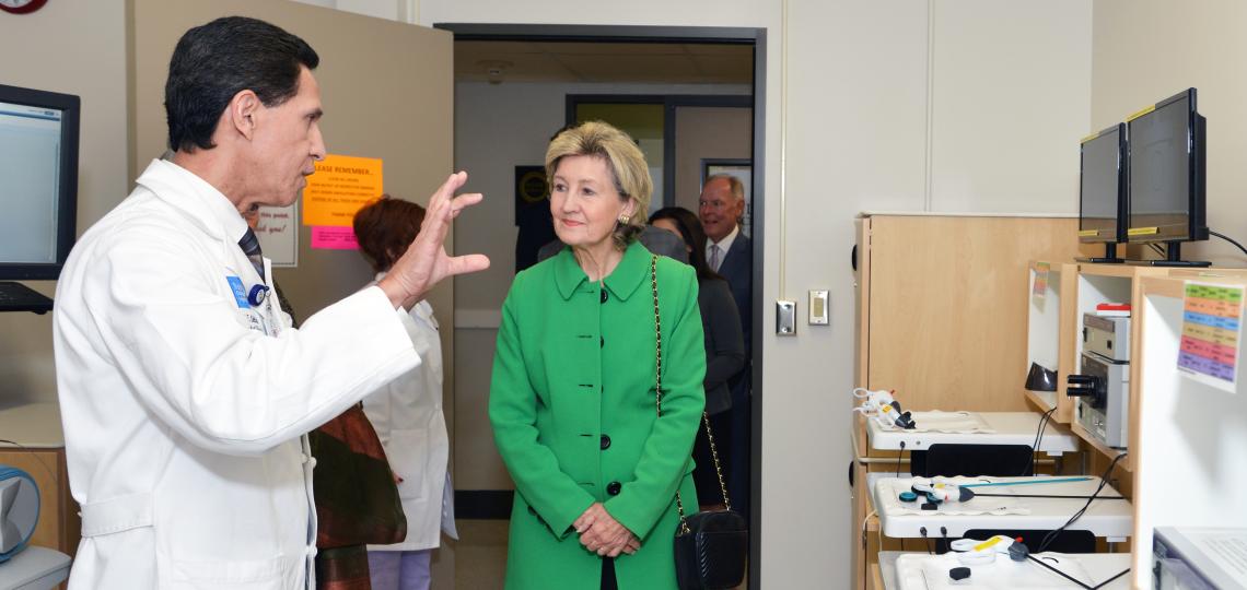 Kay Bailey Hutchison visits Sim lab