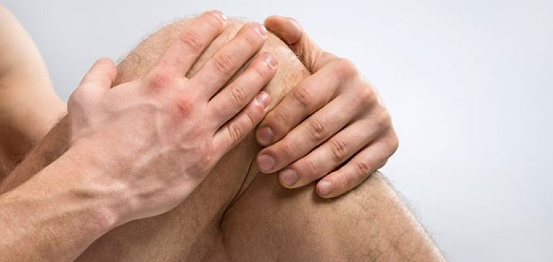 A new study says cracking and popping sounds might be early predictors of symptomatic knee osteoarthritis.