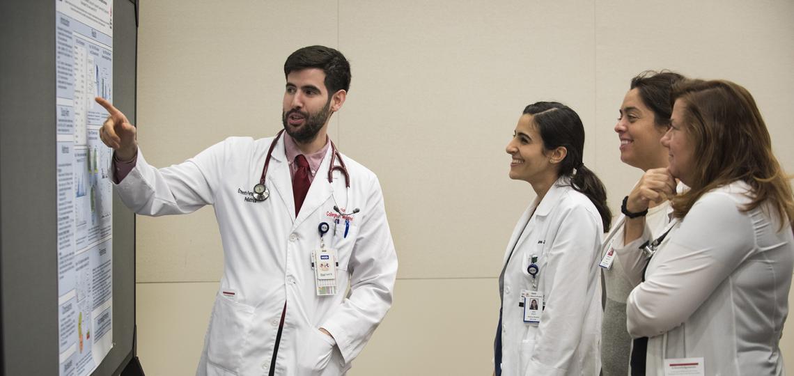 Dr. Ernesto Fernandez at Resident Scholarship Day