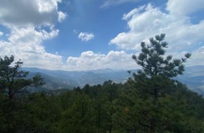 The Mustoe lab members getting some mountain air in Boulder, CO.