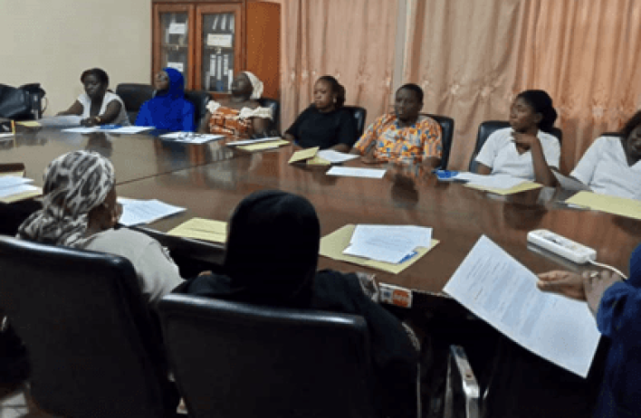 Gambians being trained on medical procedures