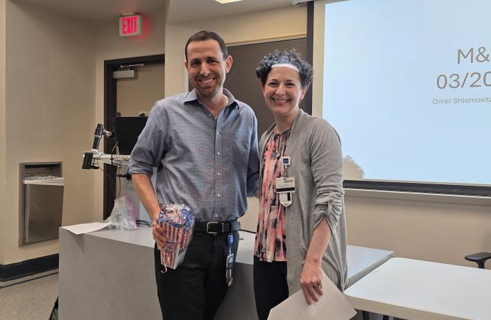 Omer Shlomovitz received the BCM Power of Professionalism award from Dr. Stacey Rose, Associate Director of the BCM Center for Professionalism.