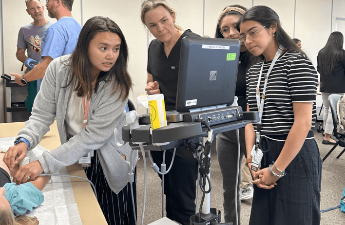 Residents participate in simulation lab with ER during orientation.