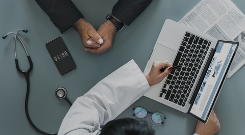 computer-doctor-visit.png