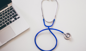 desk-doctor-health-48604.png