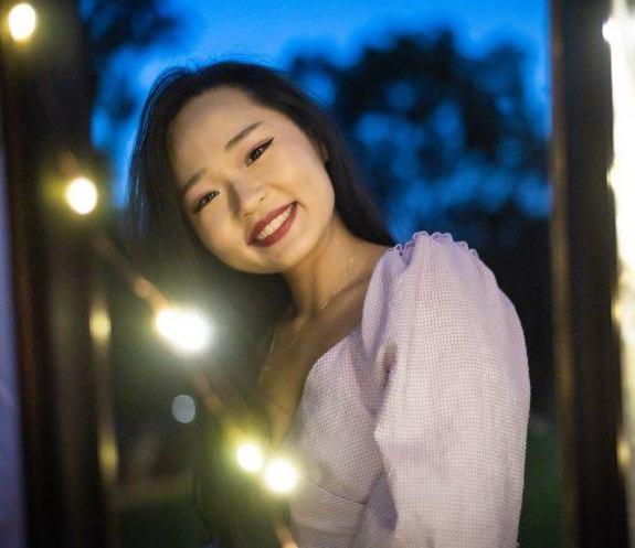 Joy Zhou