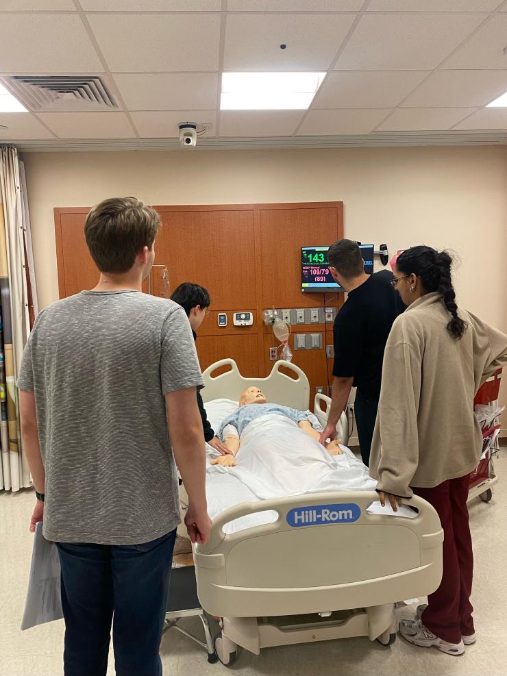 residents participating in POCUS simulation