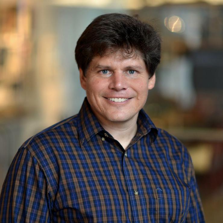 Dr. Chad Creighton, associate professor of medicine and member of the Dan L Duncan Comprehensive Cancer Center Division of Biostatistics at Baylor College of Medicine.