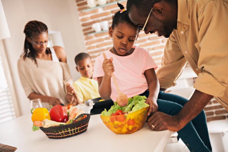 family-preparing-food.