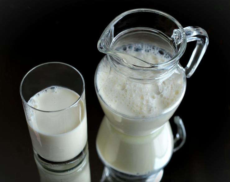 Dr. Carla Davis explains the important differences between a food allergy and a food intolerance.
