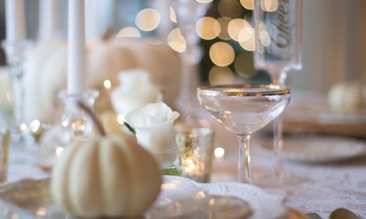 Holiday table setting