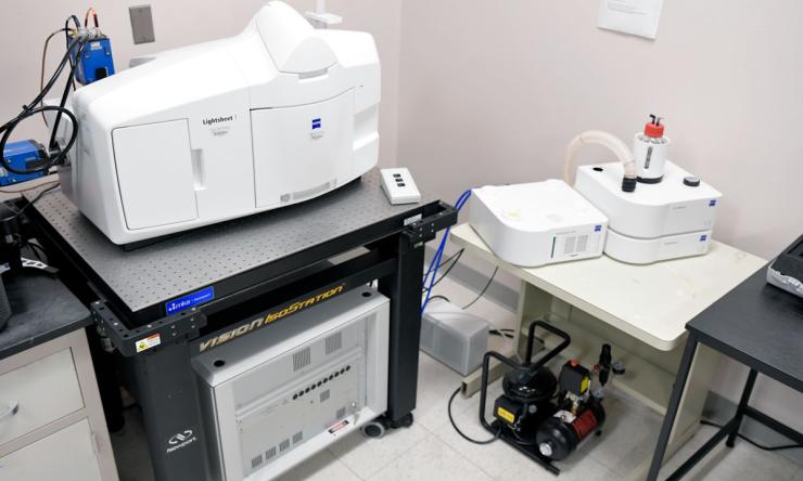 Picture of a ZEISS Lightsheet 7 microscope