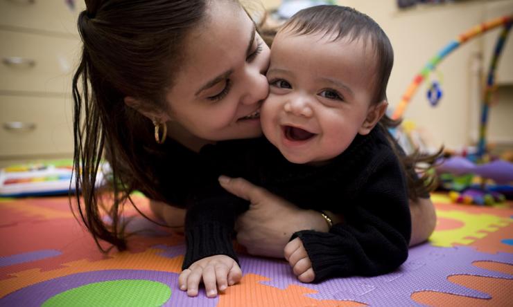 Study analyzes family leave policies at schools of public health